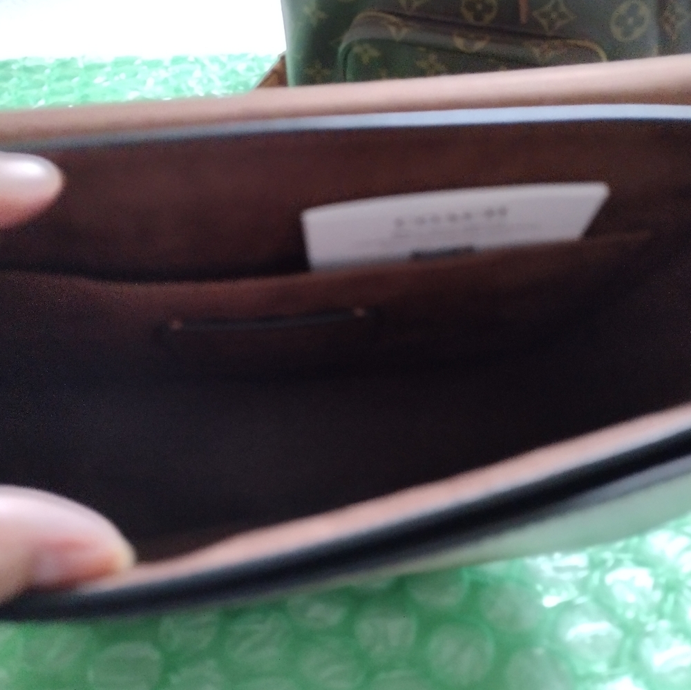 Kleo Signature Canvas Shoulder Crossbody Bag 👜 - Picture 6 of 13